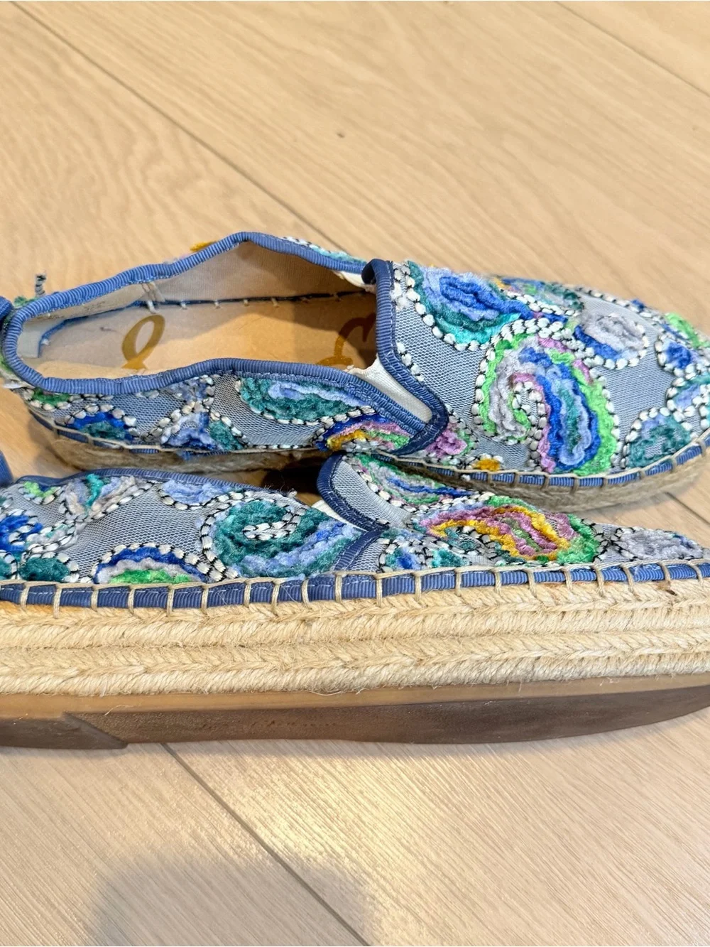 EUC Anthropologie Sam Edelman Blue Multicolor Sequin Carrin Espadrilles 7.5